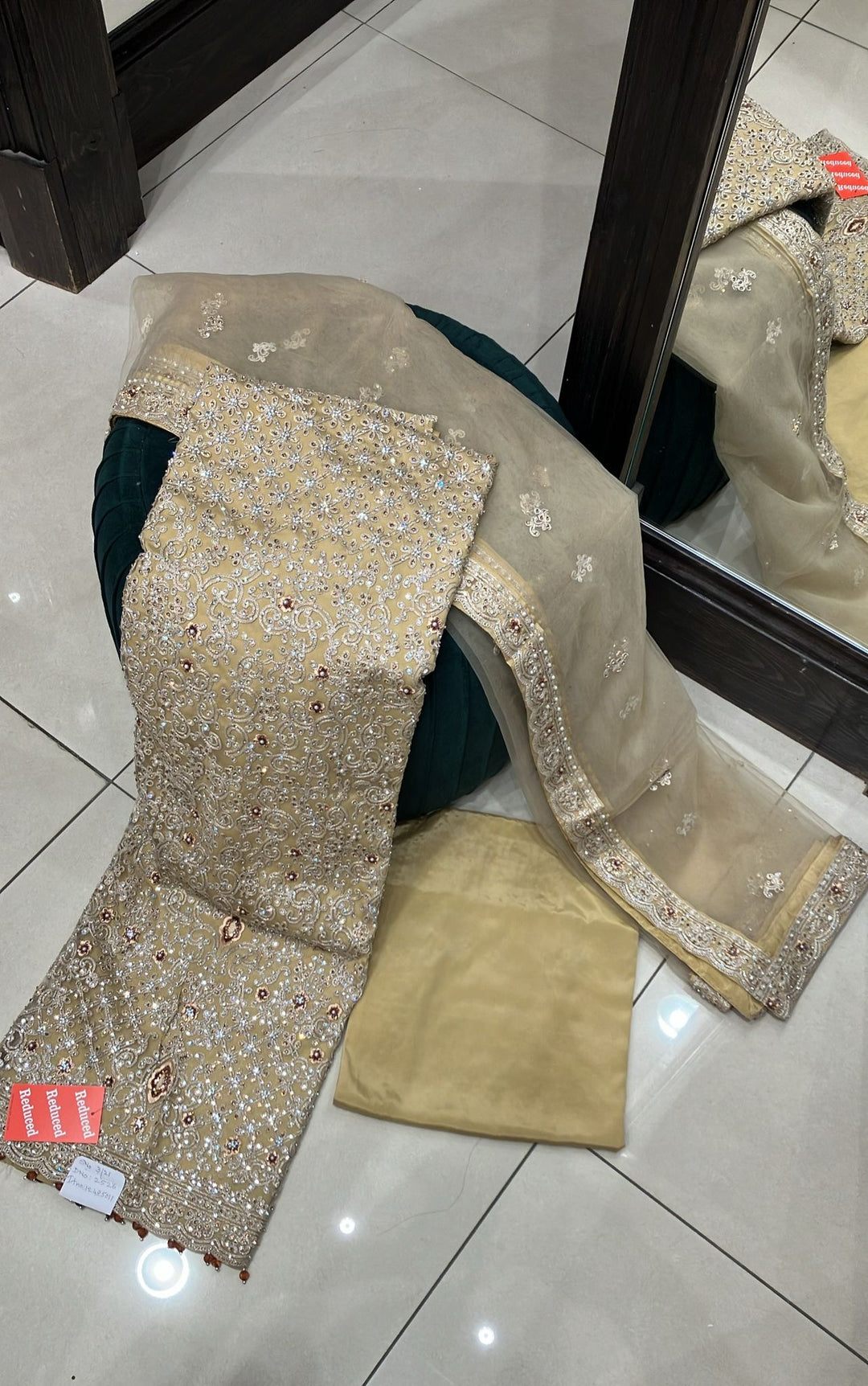 EMBROIDERED 4 PIECE SUIT UNSTITCHED 2528B