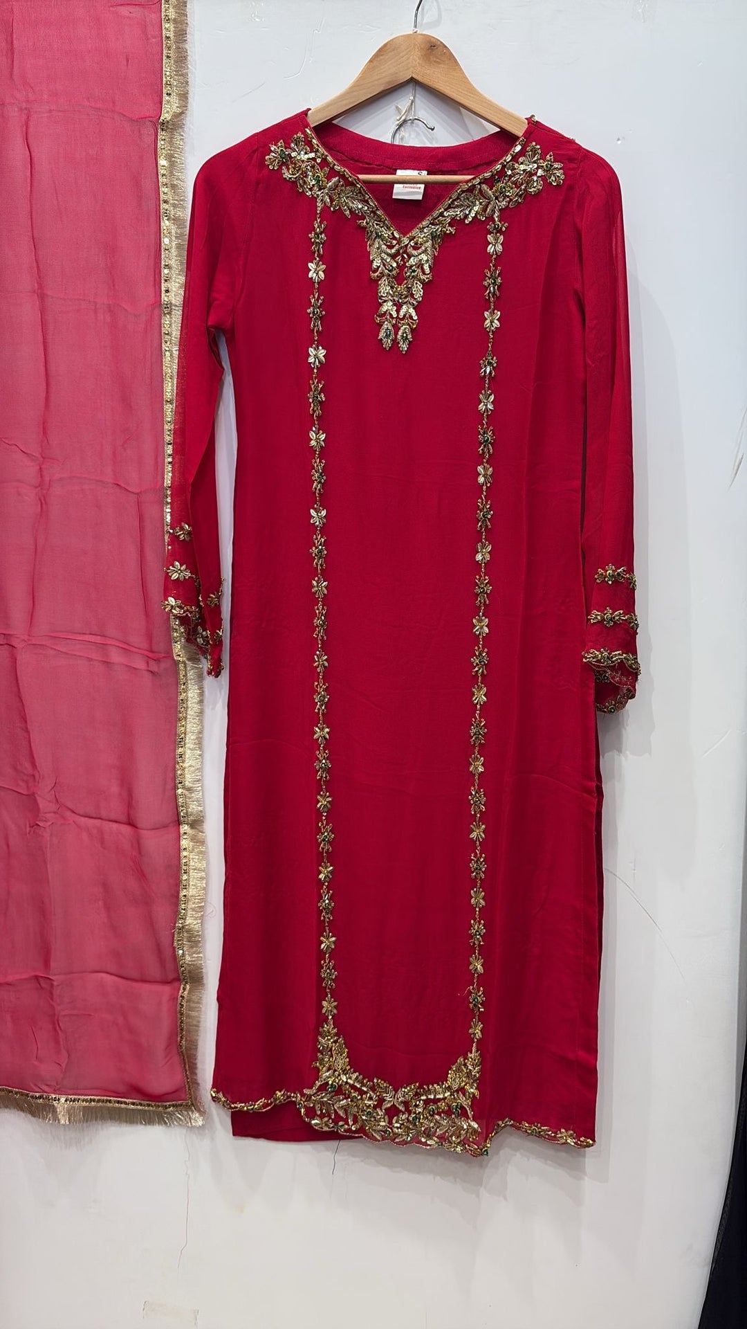 322D -RED CHIFFON EMBROIDERED ADDA WORK SUIT