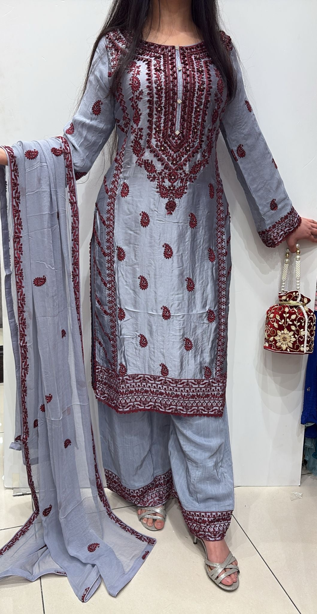 AG17A - AGHA NOOR EMBROIDERED SILK 3 PIECE SUIT