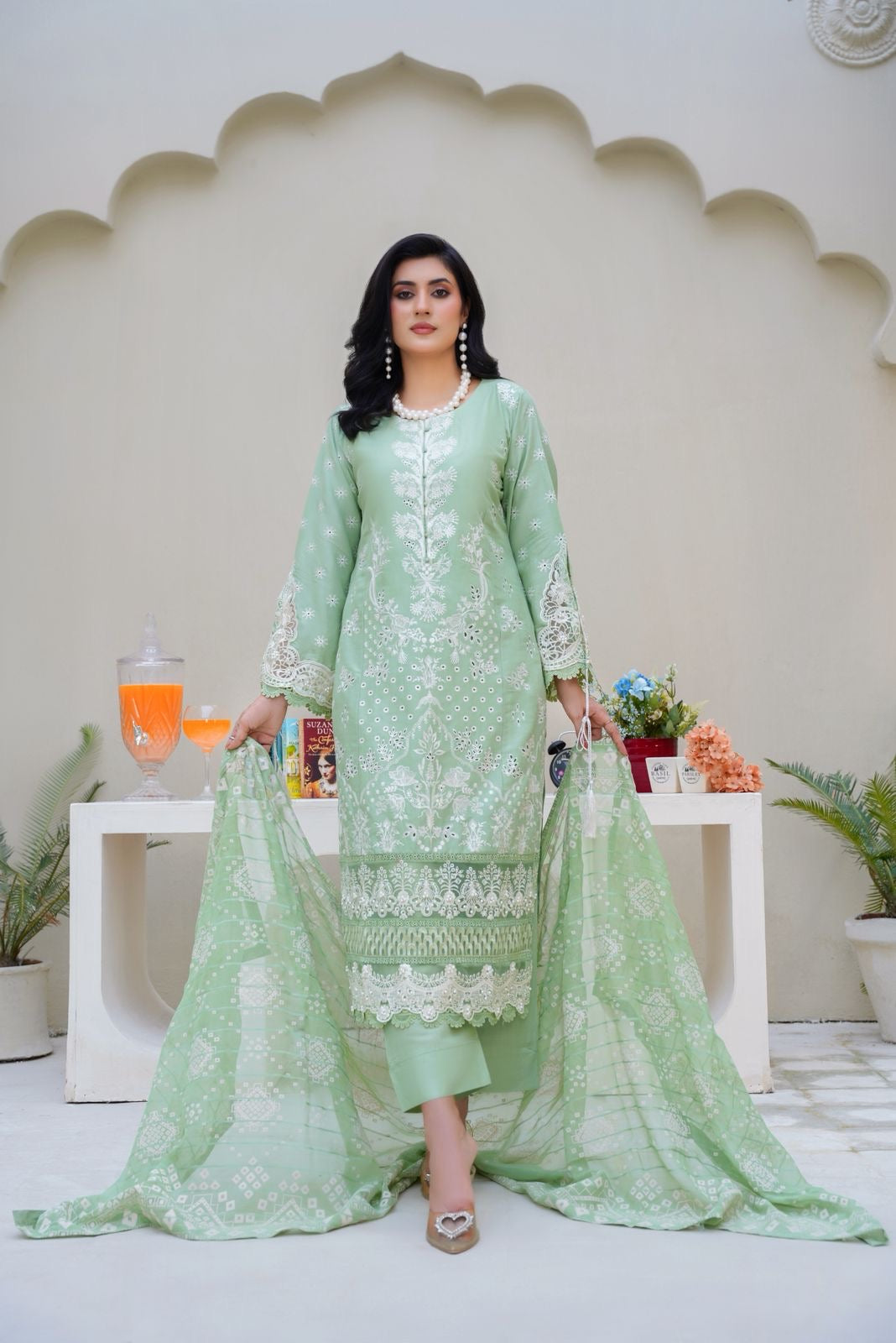 1148B - Embroidered Linen 3 Piece suit