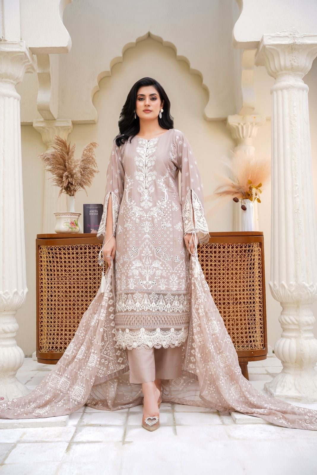 1148D - Embroidered Linen 3 Piece suit
