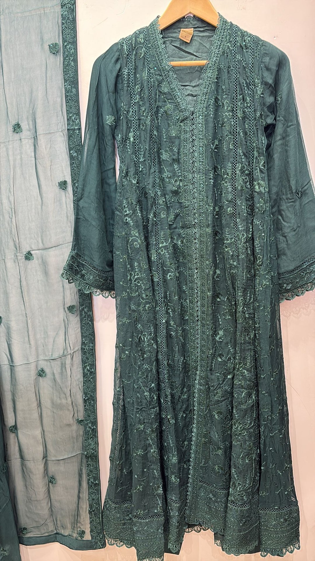 331C- GREEN EMBROIDERED CHIFFON 3 PIECE SUIT