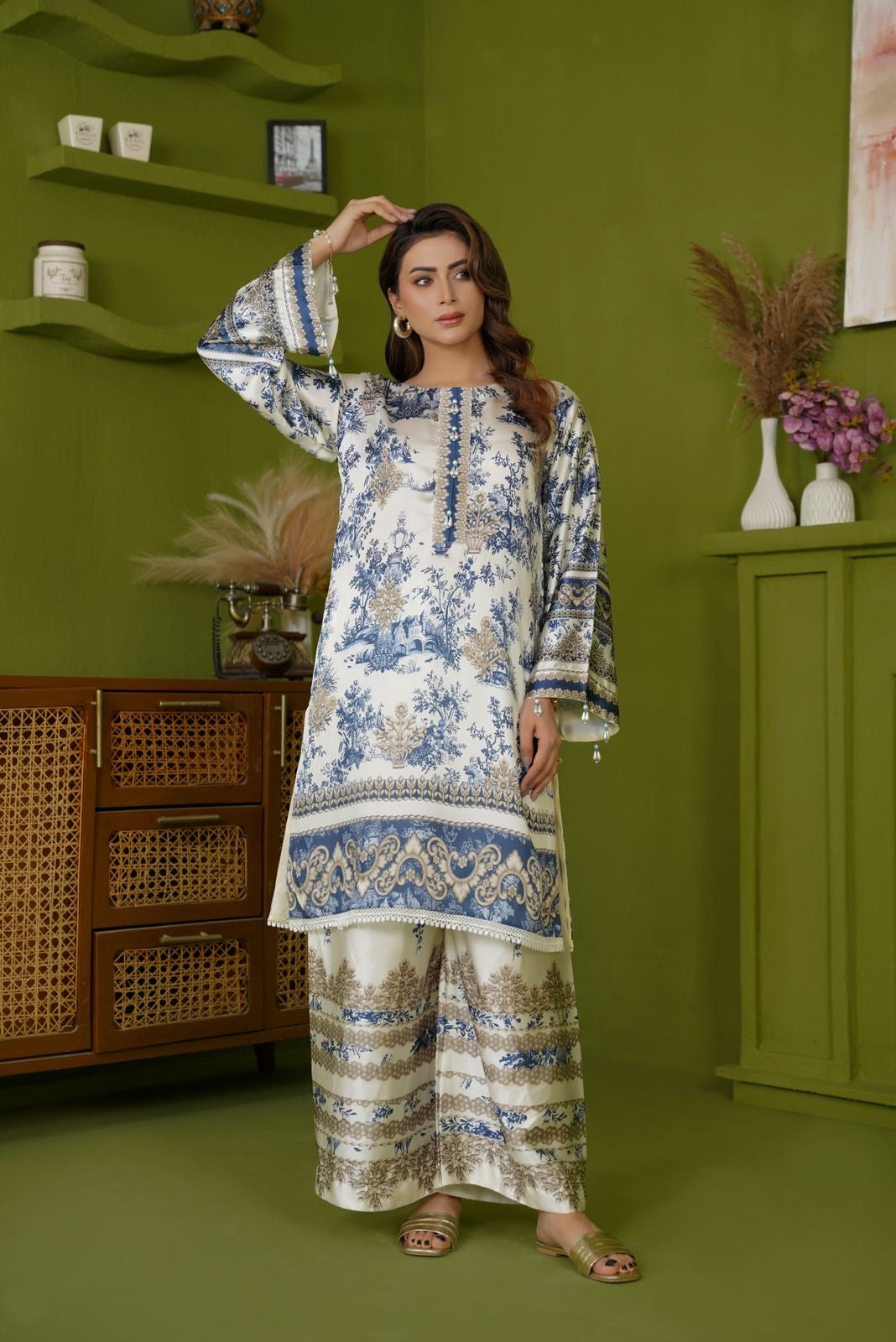 Sh01- SHAMOZ SILK PRINT CO-ORD 2 PIECE SUIT