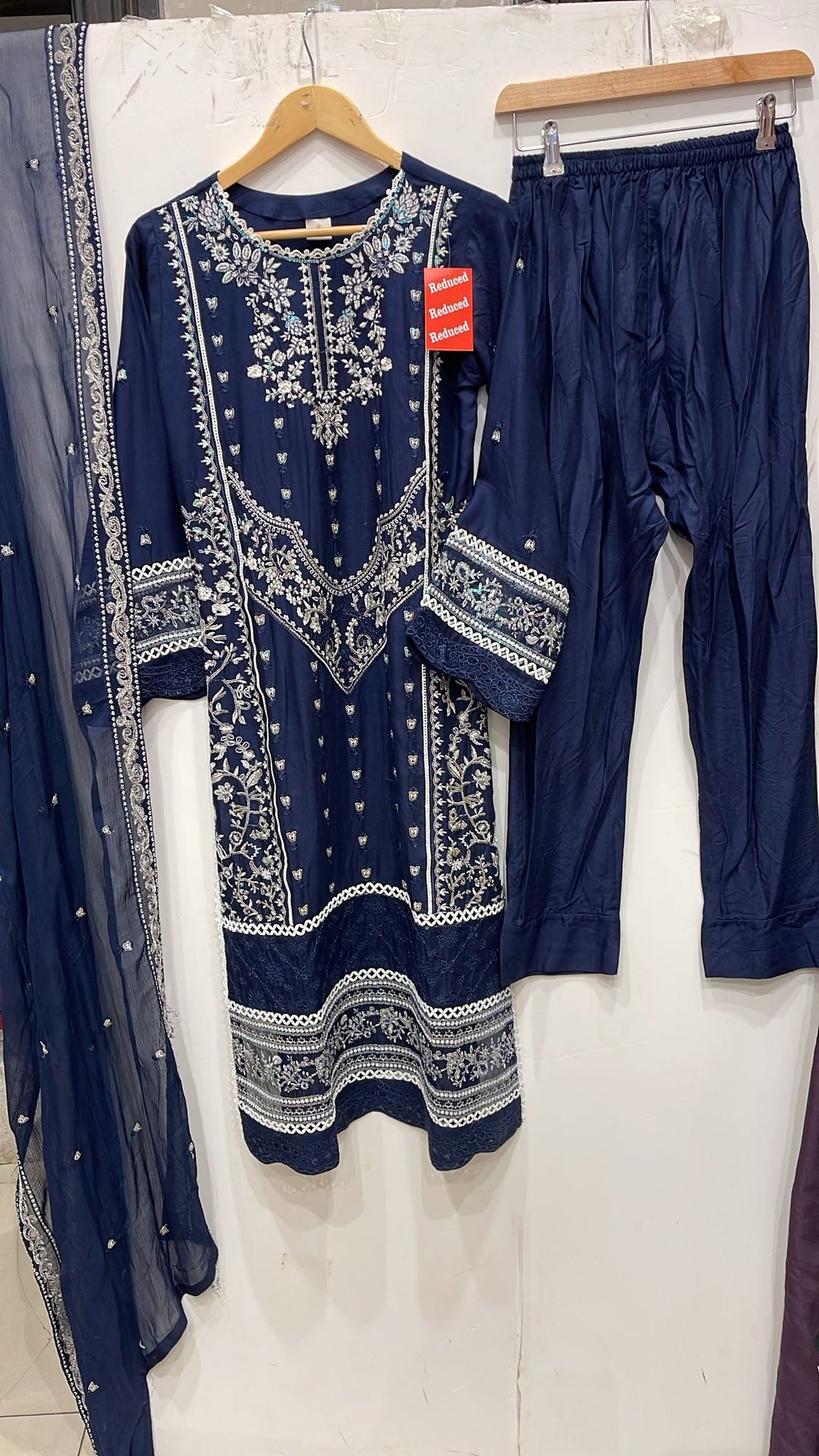 1175A - Blue Embroidered Linen 3 Piece suit