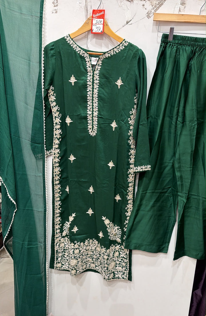1124A - Green Embroidered Viscose Pakistani Suit with Chiffon Dupatta