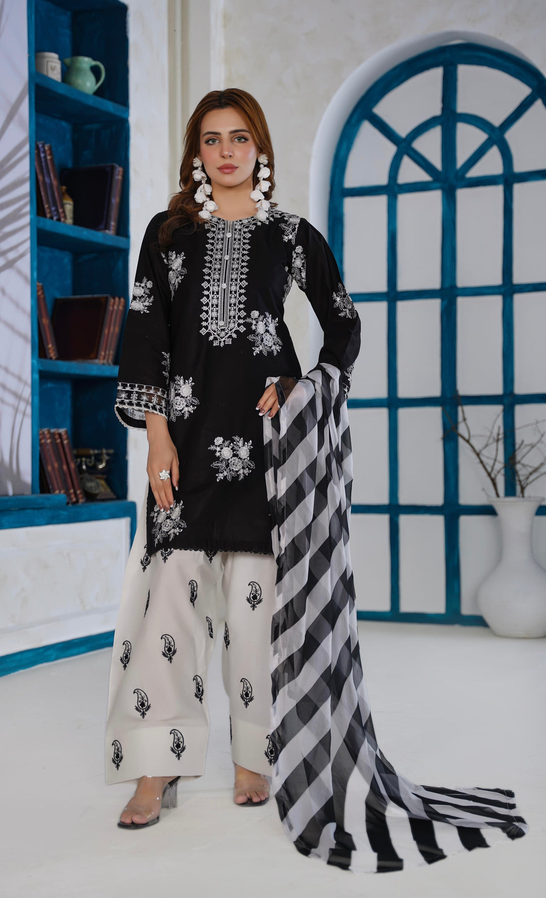 1189C - Embroidered cotton Farshi shalwar 3 piece suit