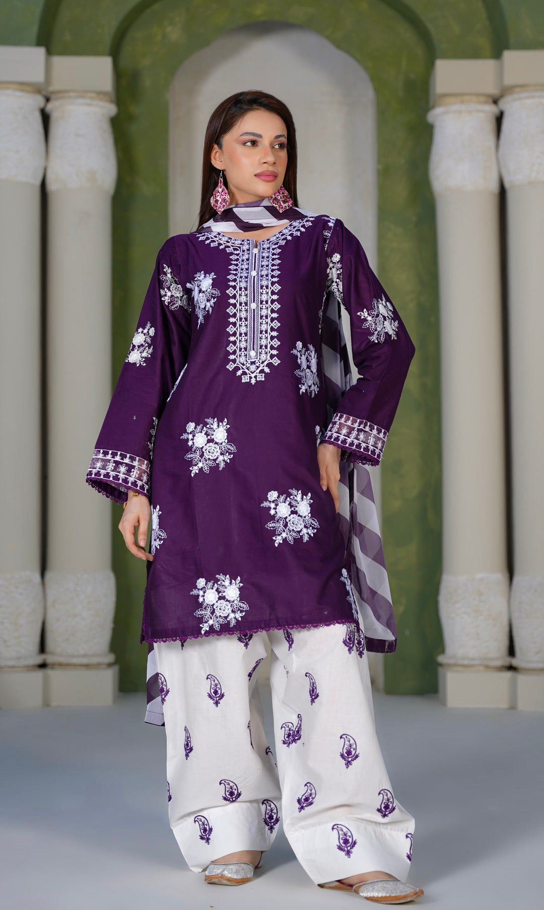 1189B - Embroidered cotton Farshi shalwar 3 piece suit