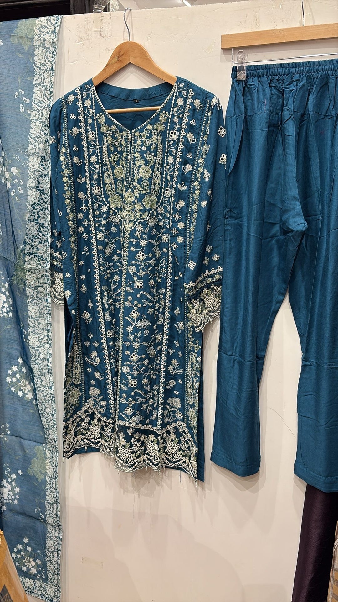 1152D -  TEAL EMBROIDERED LINEN 3 PIECE SUIT