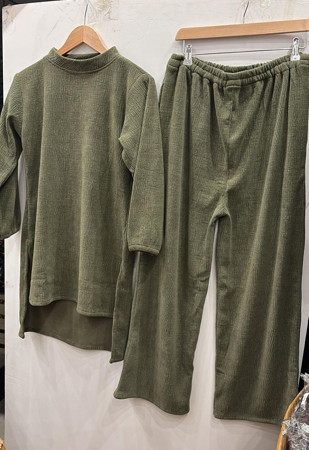 LV05 - GREEN WINTER STRETCH JERSEY CO-ORD SETS