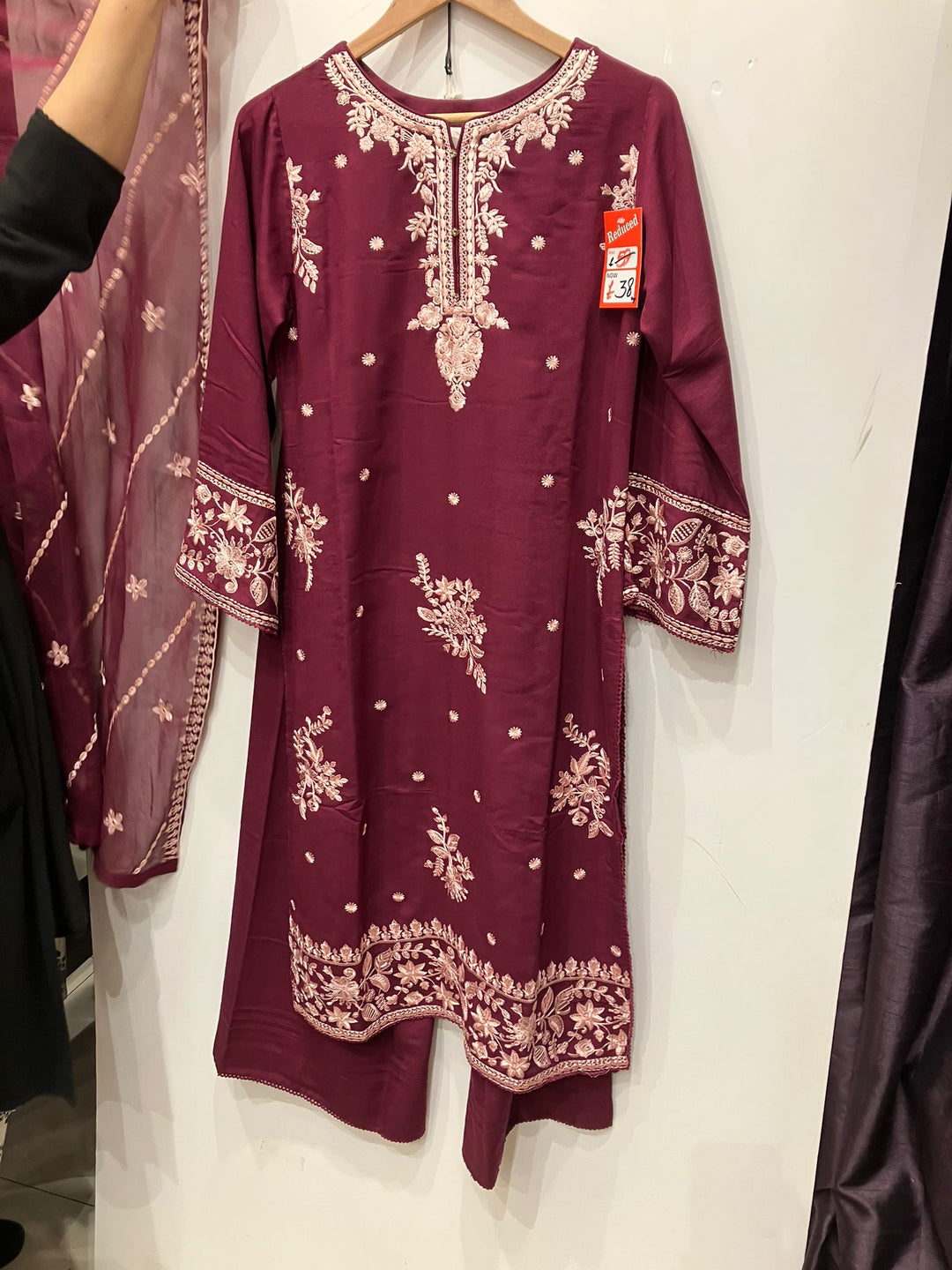 Zk01 - Calico Embroidered Karandi 3 Piece suit