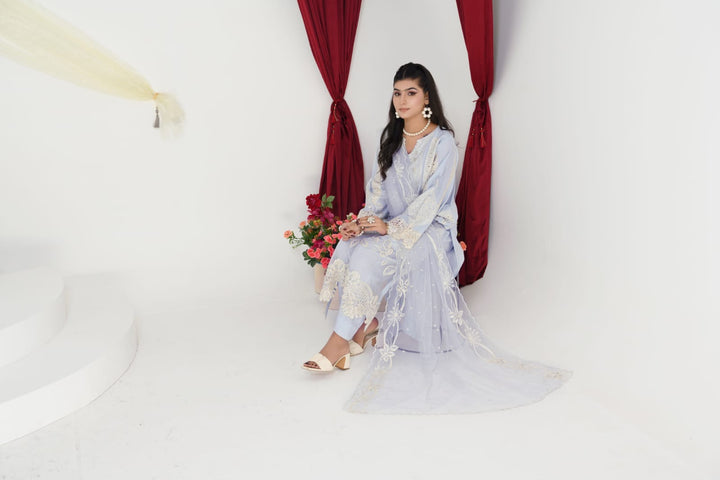 1147A - Embroidered Linen 3 Piece suit