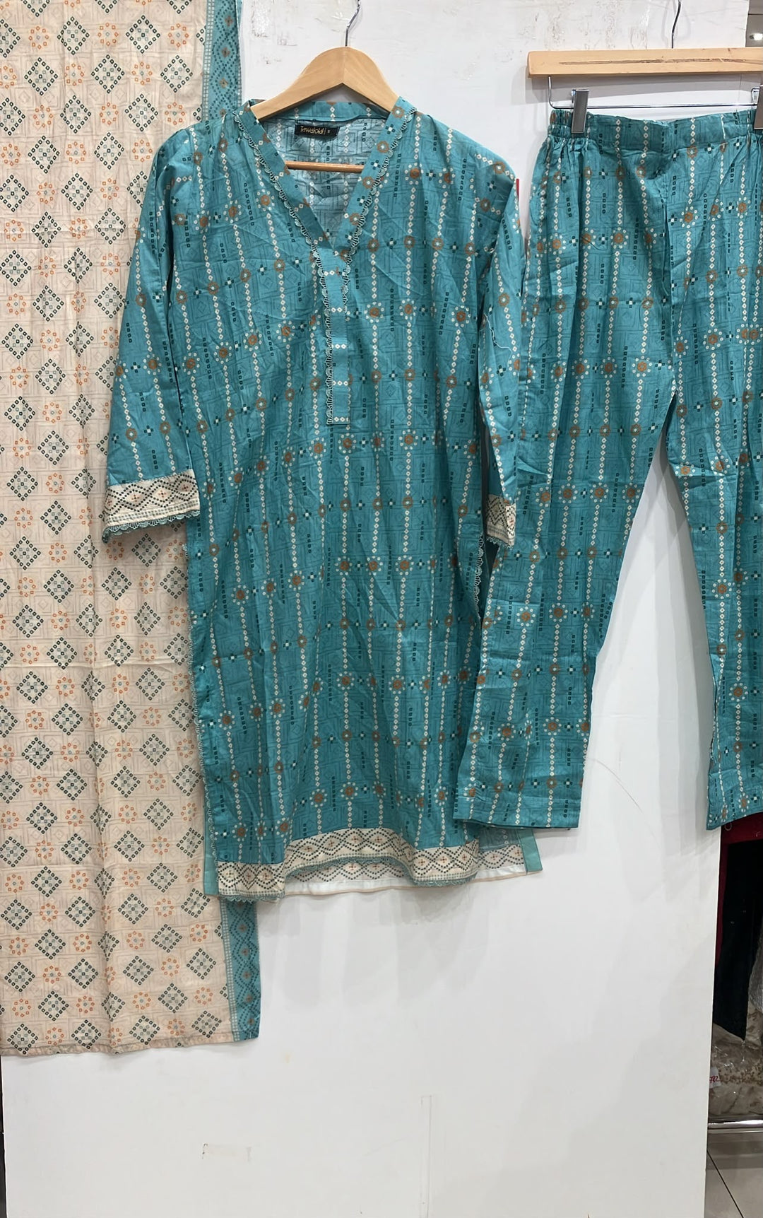 BN06 - LAWN PRINT 3 PIECE SUIT