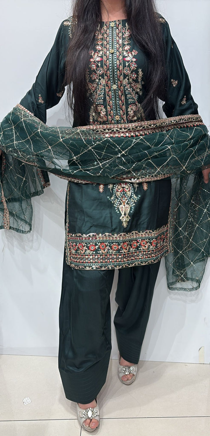 FR02 - GREEN EMBROIDERED VISCOSE SILK SUIT WITH FARSHI SHALWAR