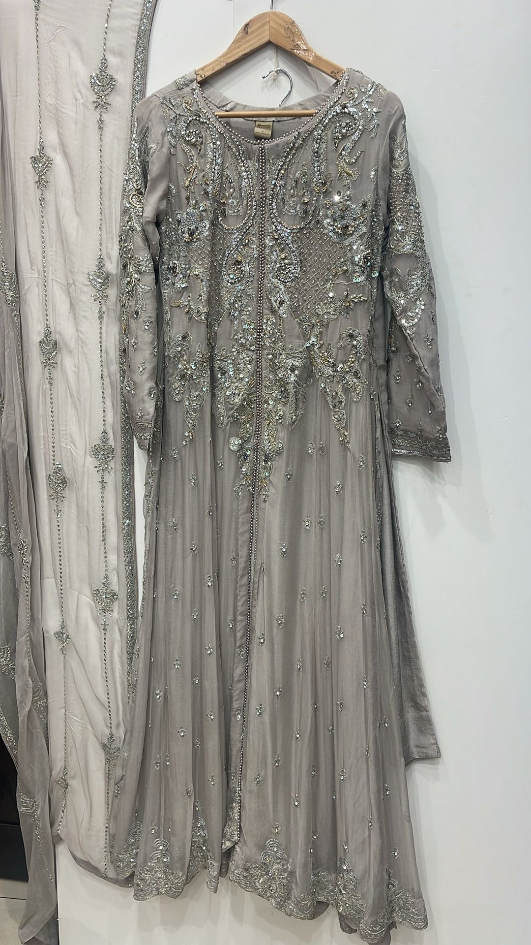 GREY EMBROIDERED CHIFFON 3 PIECE SUIT 424C