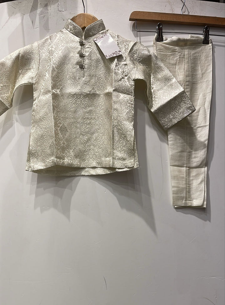 JN611G - Jacquard Silk kameez set for Men & Boys