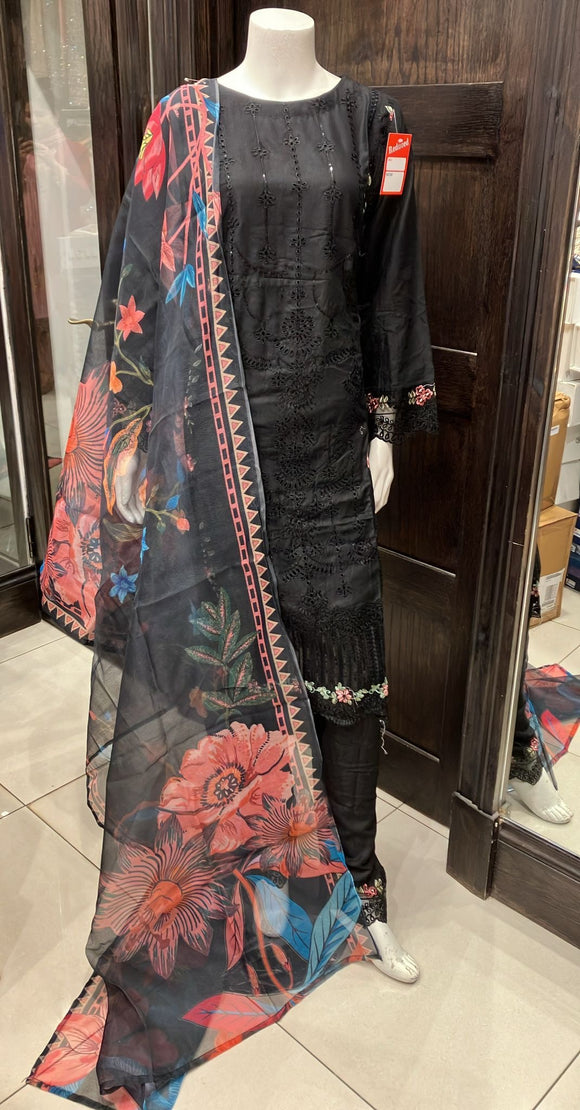 BLACK EMBROIDERED LINEN CHIKANKARI 3 PIECE SUIT 082A