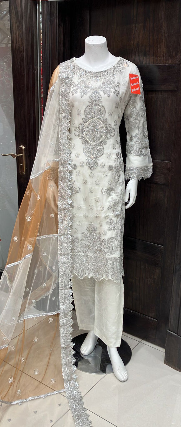 EMBROIDERED ORGANZA 3 PIECE SUIT 480D