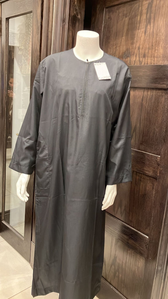 BLACK MEN’S SILKY THOBE JUBBA - JM215