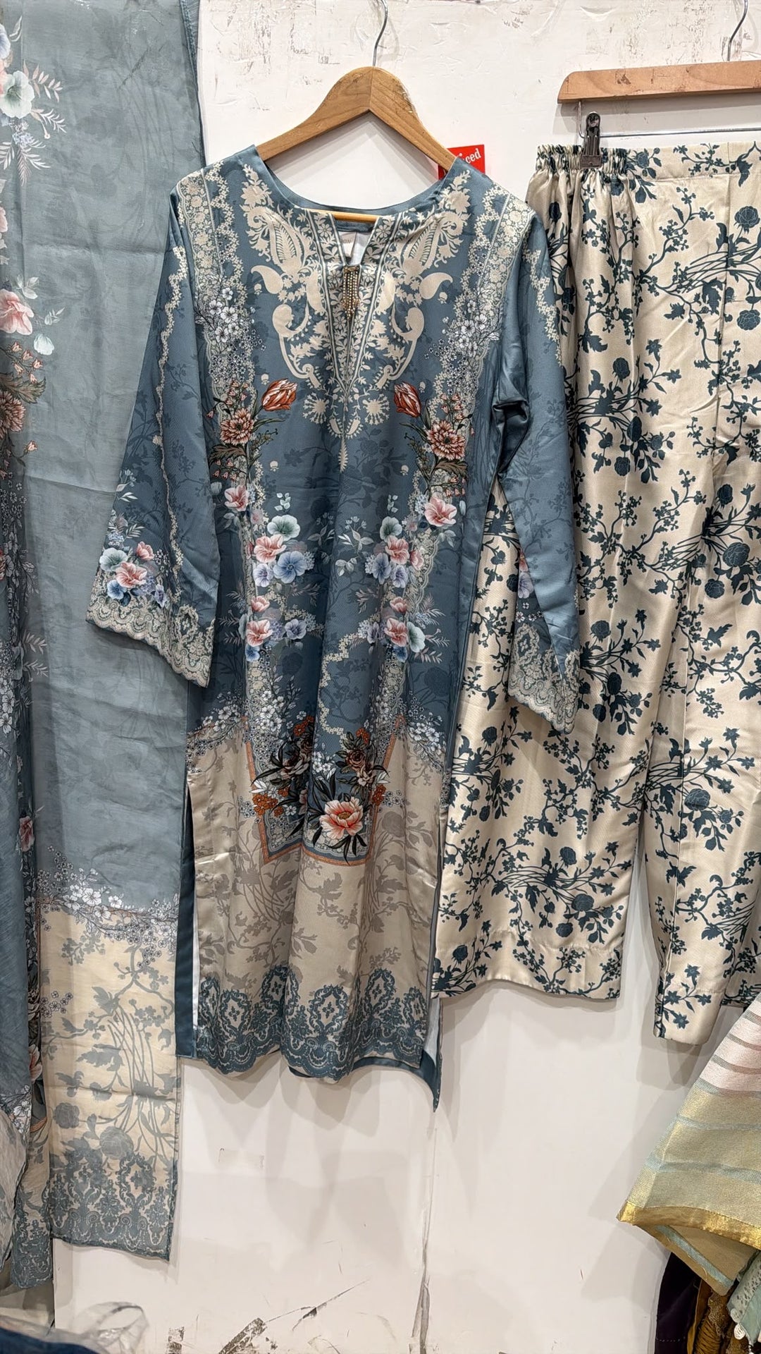 WL05 Embroidered Winter Linen 3-Piece Suit - East meets west clothing 