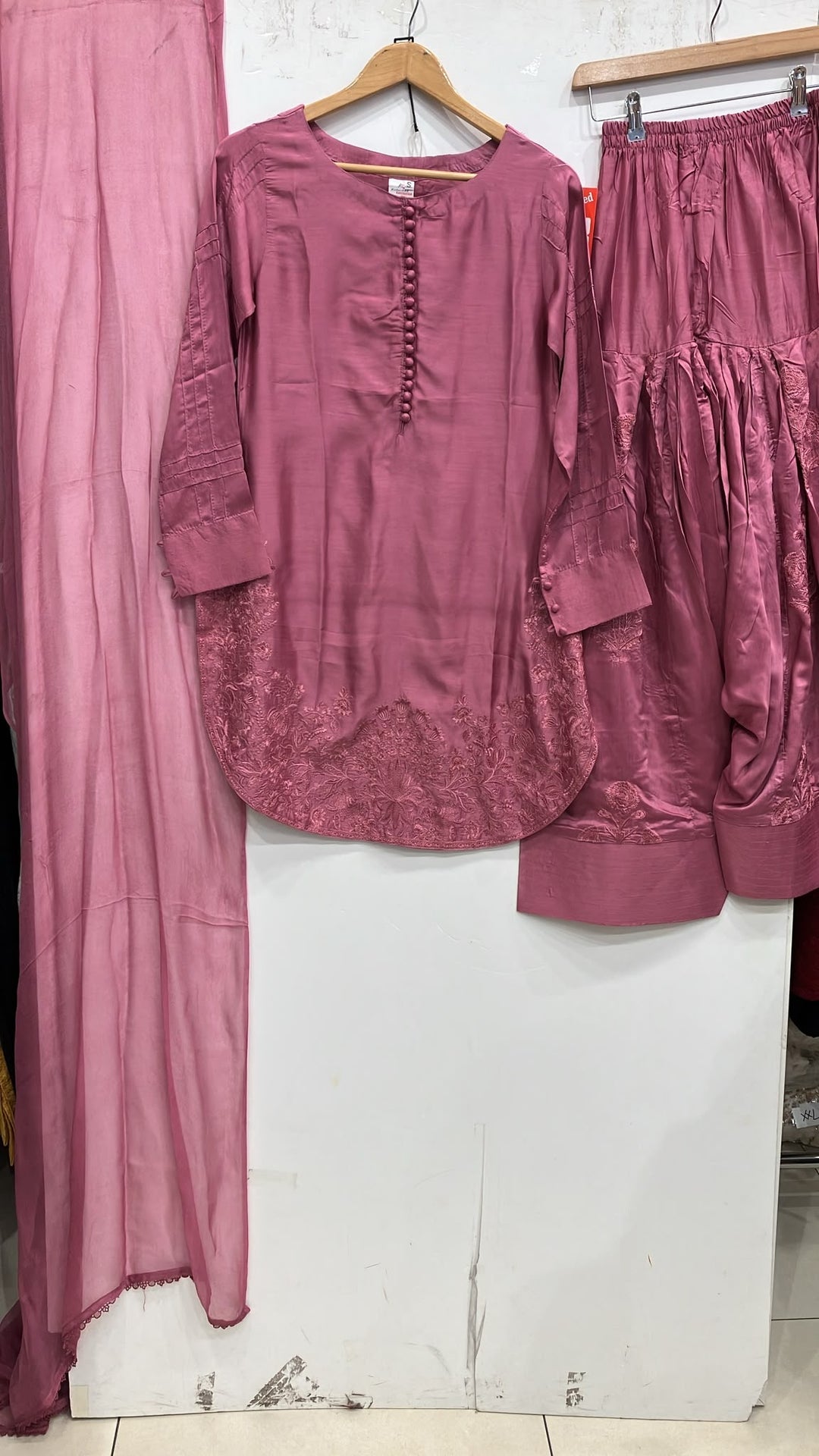 1113C - Purplish Pink Embroidered Viscose Farshi Shalwar 3 Piece suit