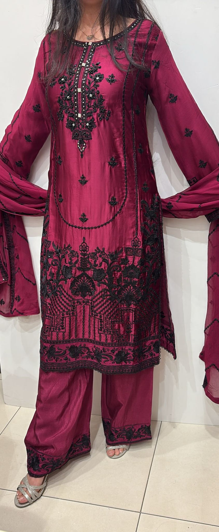EMBROIDERED SILK 3 PIECE SUIT AG15a