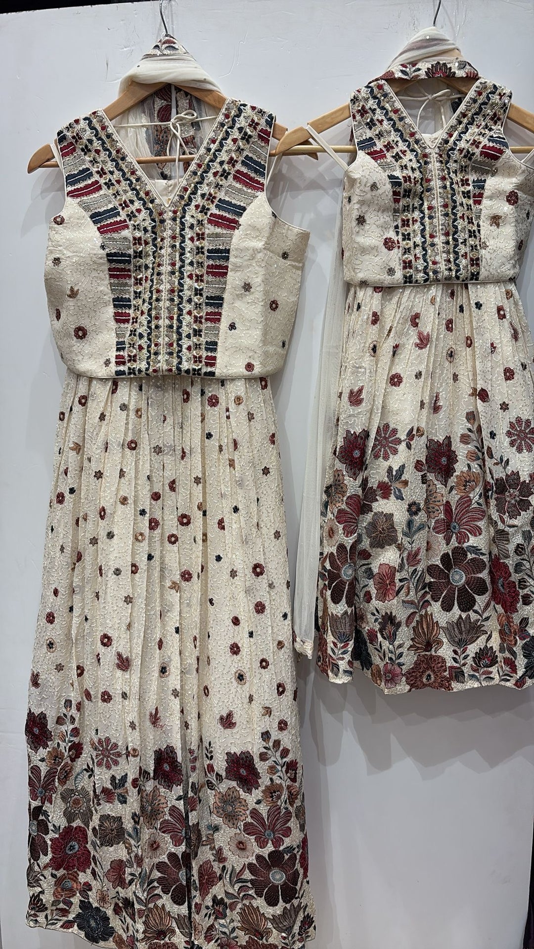 K690B- GIRLSEMBROIDERED LENHGA DRESS