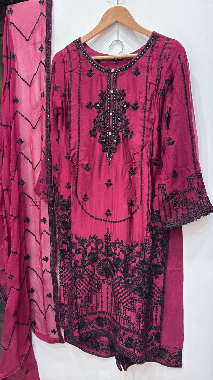 EMBROIDERED SILK 3 PIECE SUIT AG15a
