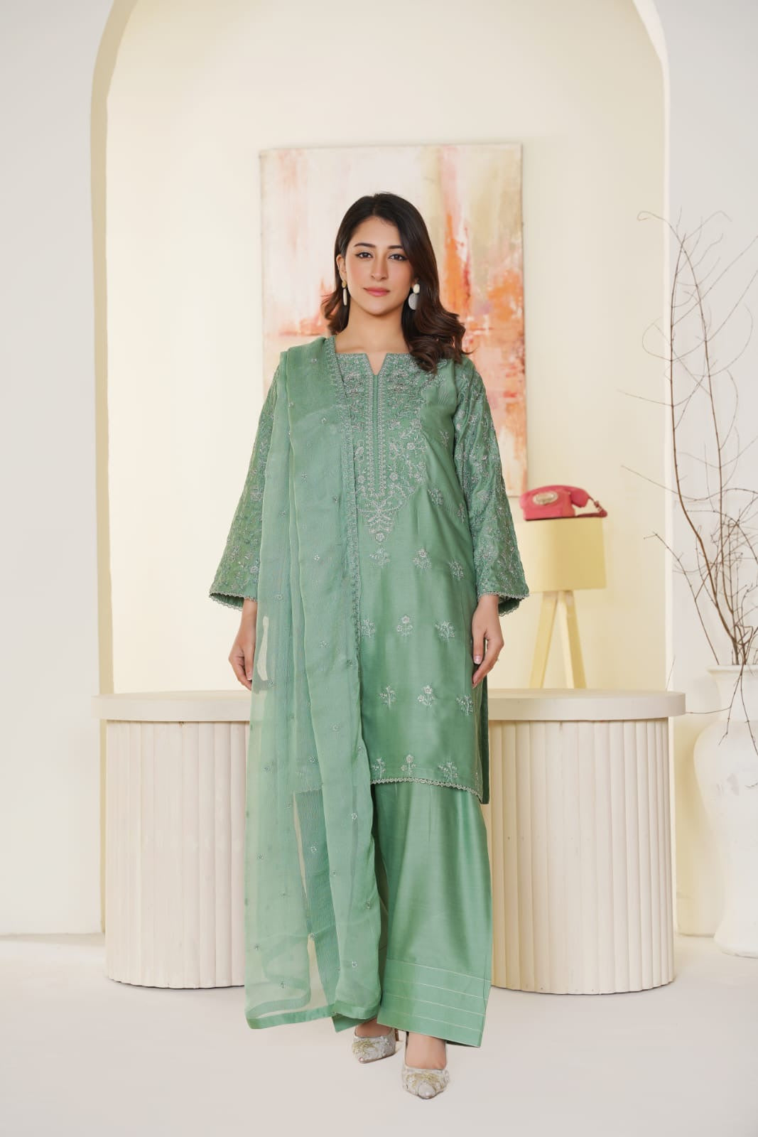 1164A- GREEN LINEN EMBROIDERED 3 PIECE SUIT FARSHI SHALWAR