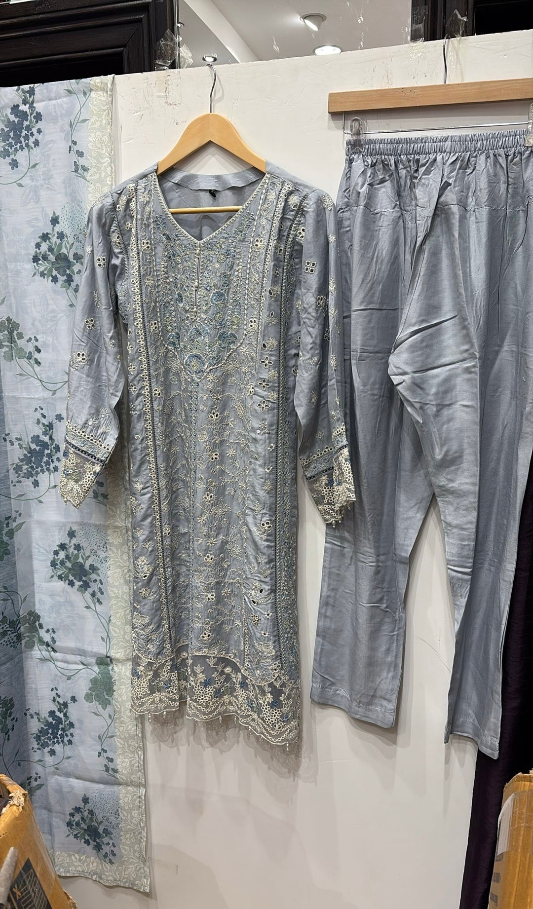 1152C -  GREY EMBROIDERED LINEN 3 PIECE SUIT