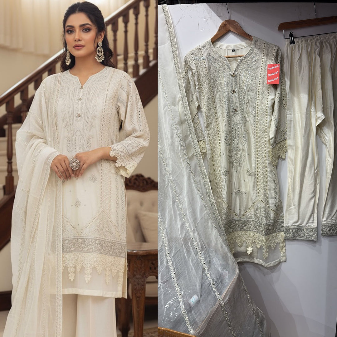 1153D - Ivory Embroidered Linen 3 Piece suit