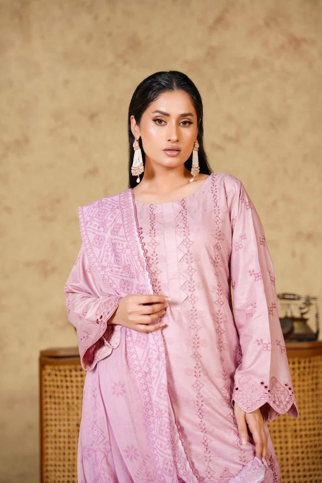 1167D - PINK LINEN CHIKANKARI 3 PIECE SUIT