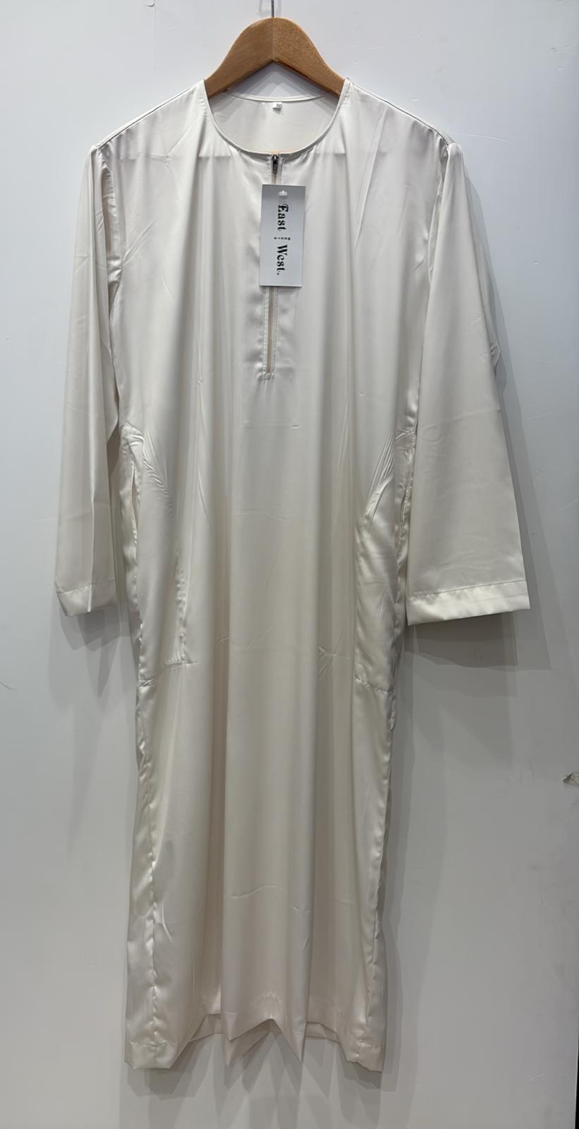 JM426- MEN'S SATIN OMANI THOBE/JUBBA