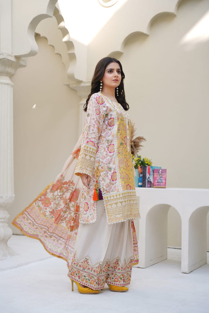 1161A - Embroidered Linen 3 Piece suit