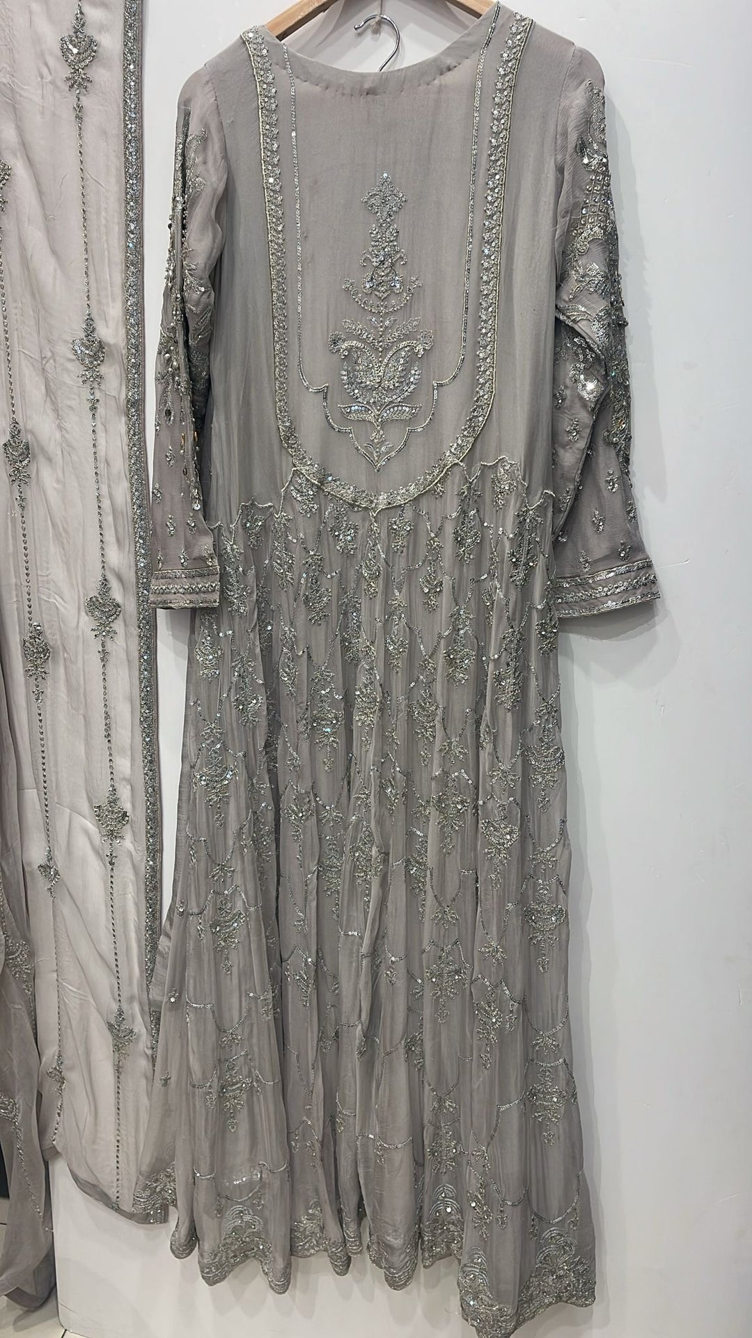 GREY EMBROIDERED CHIFFON 3 PIECE SUIT 424C