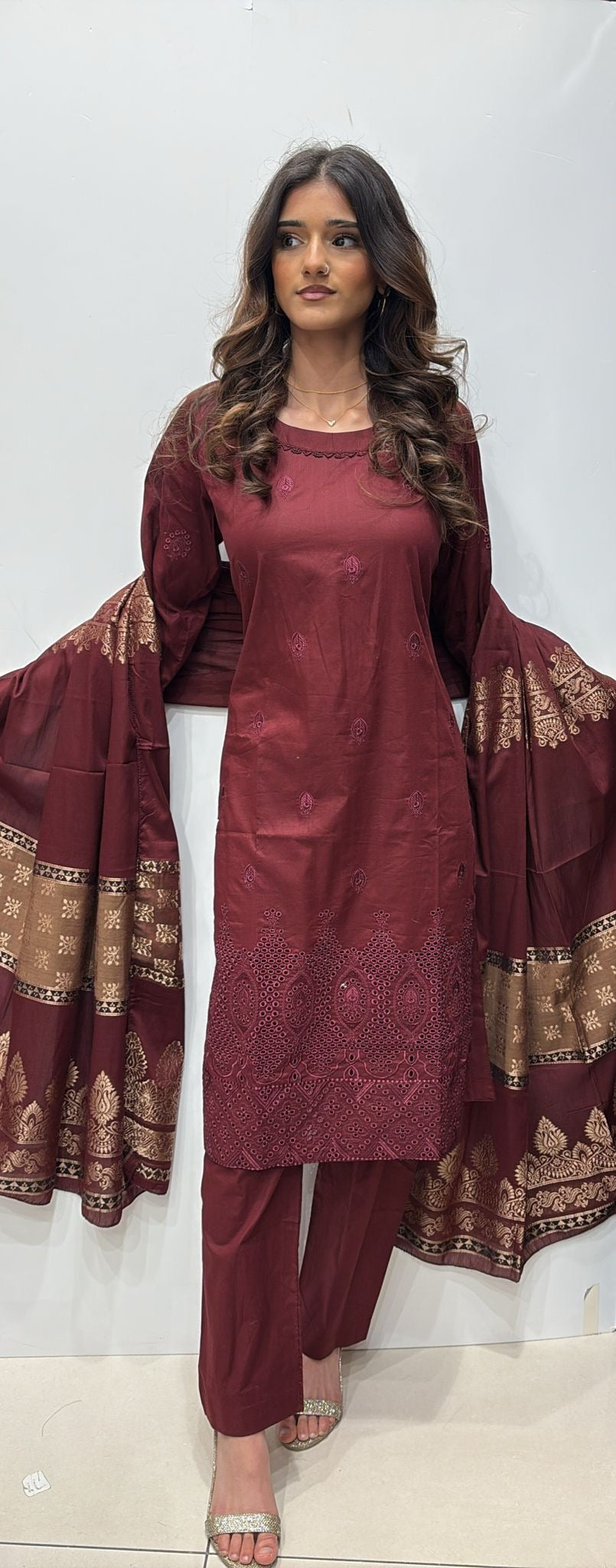 DBRO1 - MAROON EMBROIDERED COTTON 3PC SUIT JACQUARD BROSHA DUPATTA