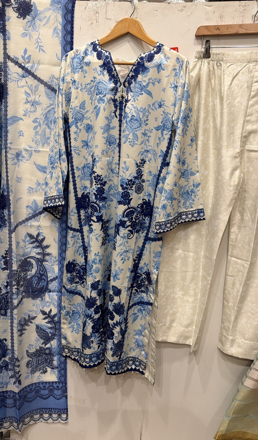 WL02 Embroidered Winter Linen 3-Piece Suit - East meets west clothing 