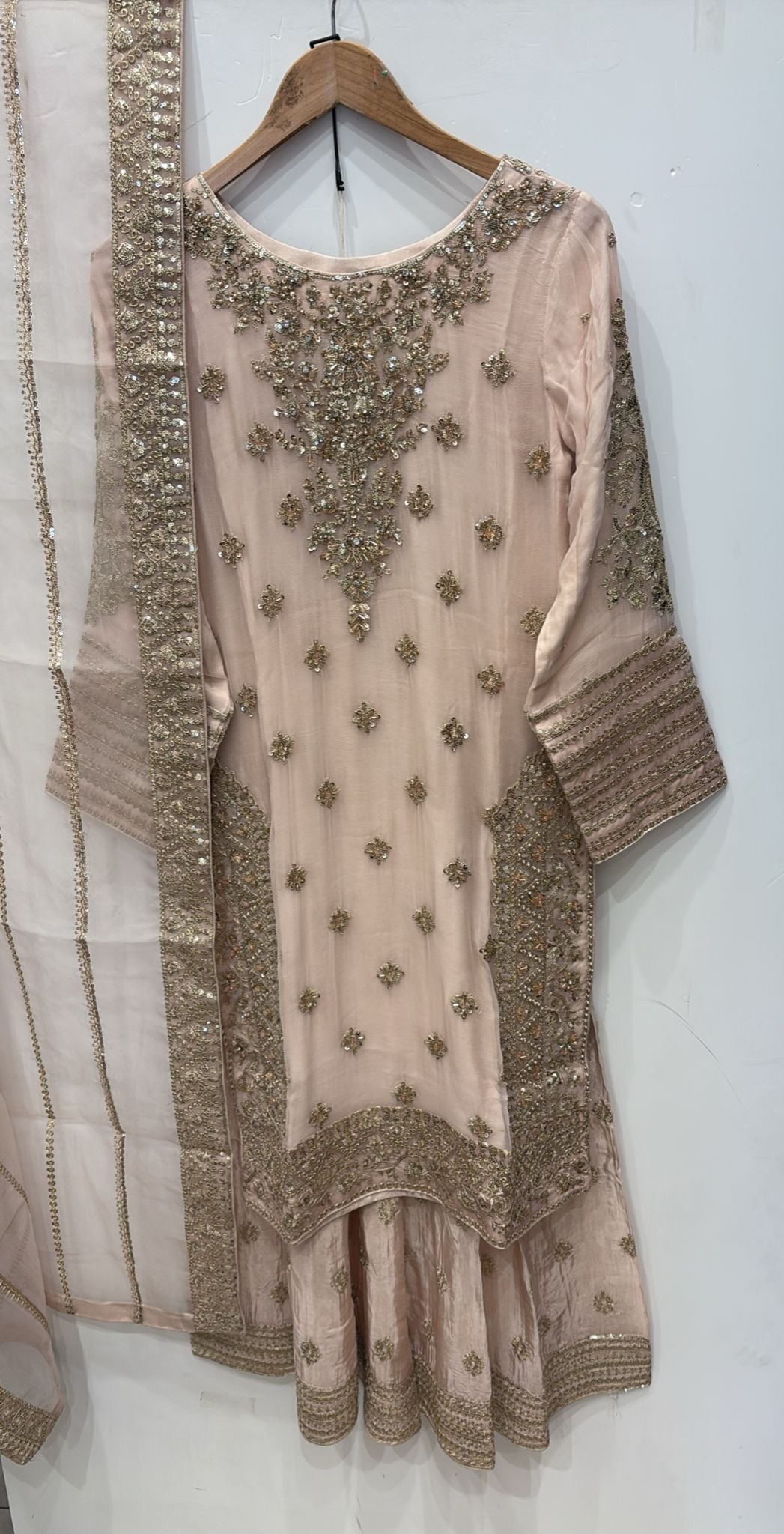363A- PINK CHIFFON EMBROIDERED 3 PIECE SUIT