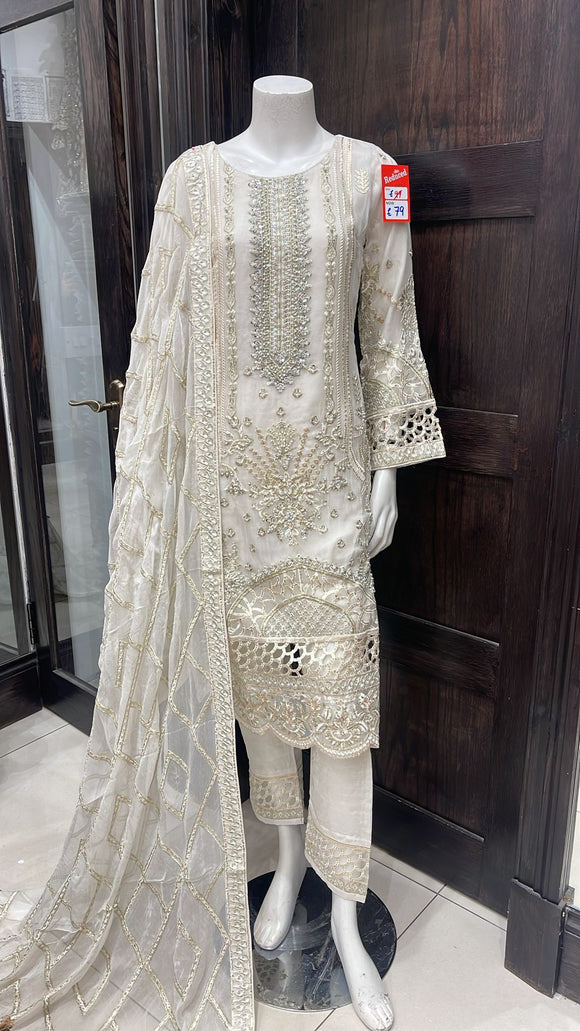EMBROIDERED CHIFFON 3 PIECE SUIT 233A
