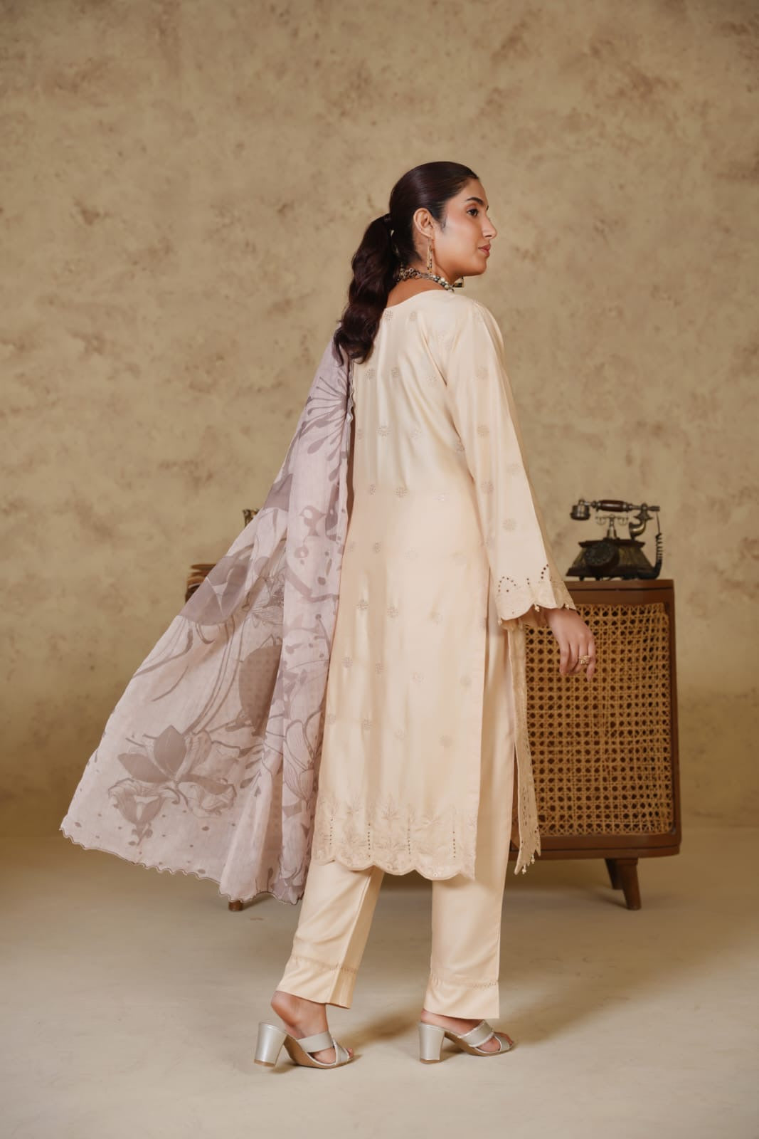 1167E- BEIGE LINEN CHIKANKARI 3 PIECE SUIT