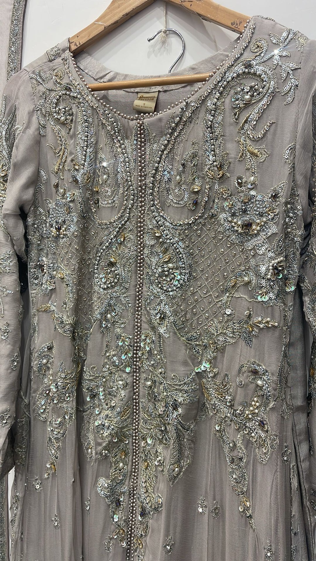 GREY EMBROIDERED CHIFFON 3 PIECE SUIT 424C