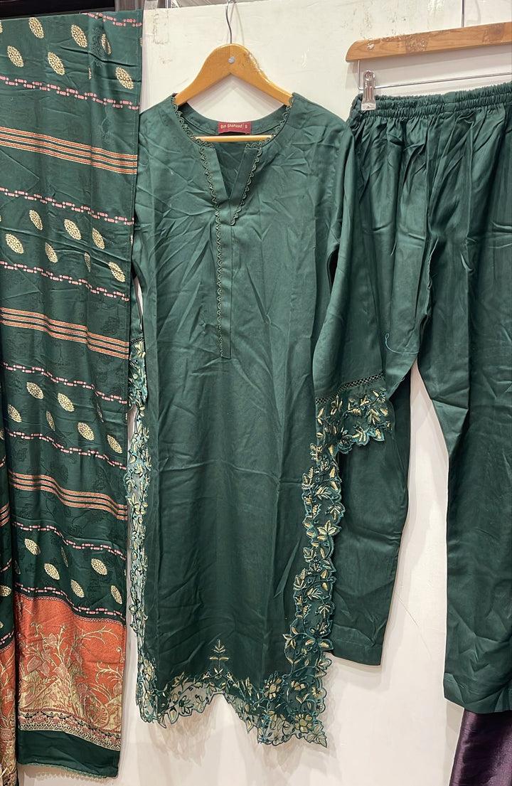 DL04- GREEN DHANAK LINEN EMBROIDERED SUIT
