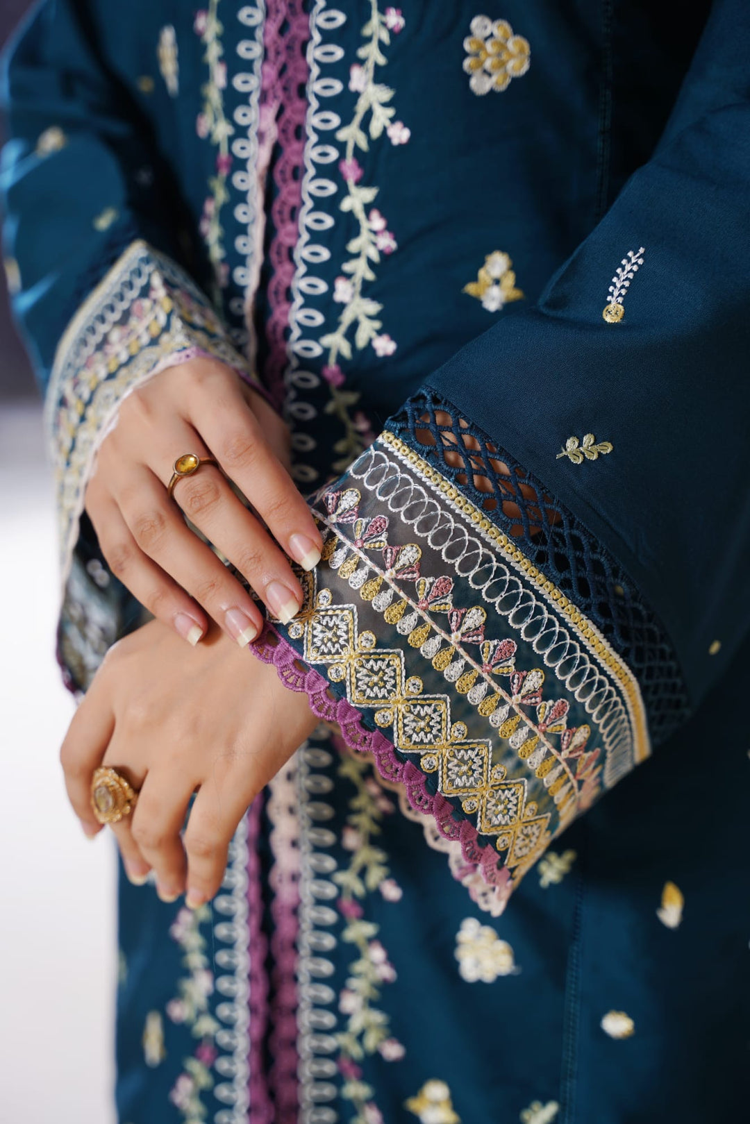 1168A  - Teal Embroidered Linen 3 Piece suit