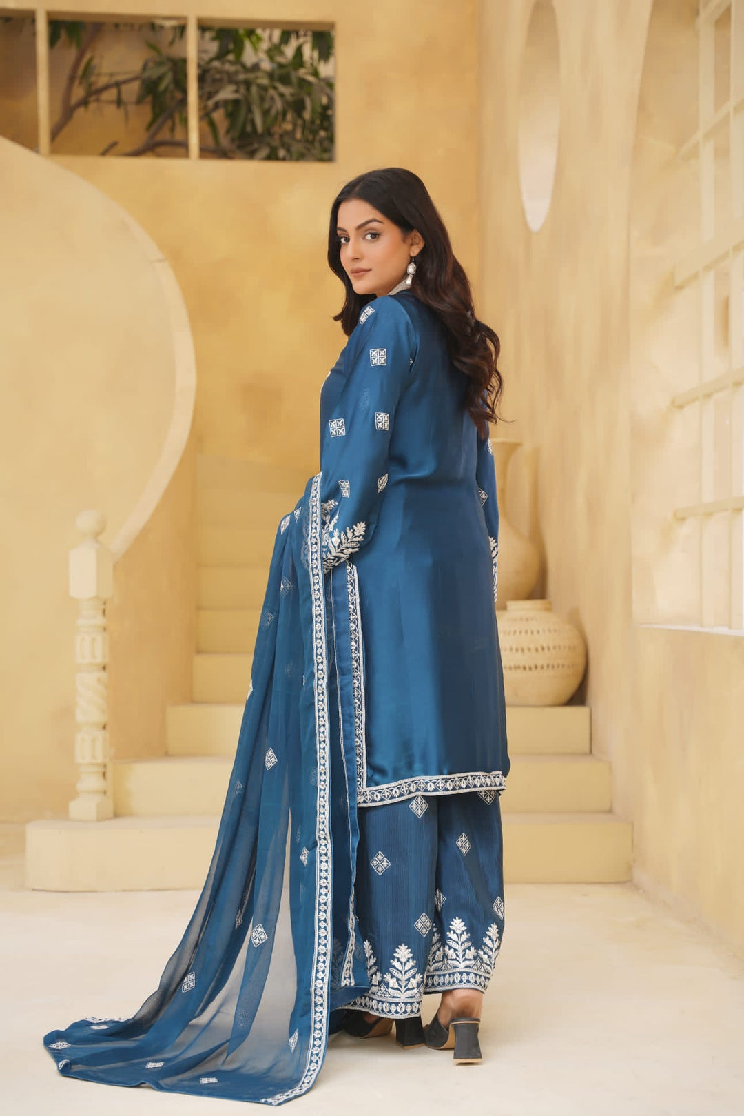 AG20C - AGHA NOOR EMBROIDERED SILK 3 PIECE SUIT