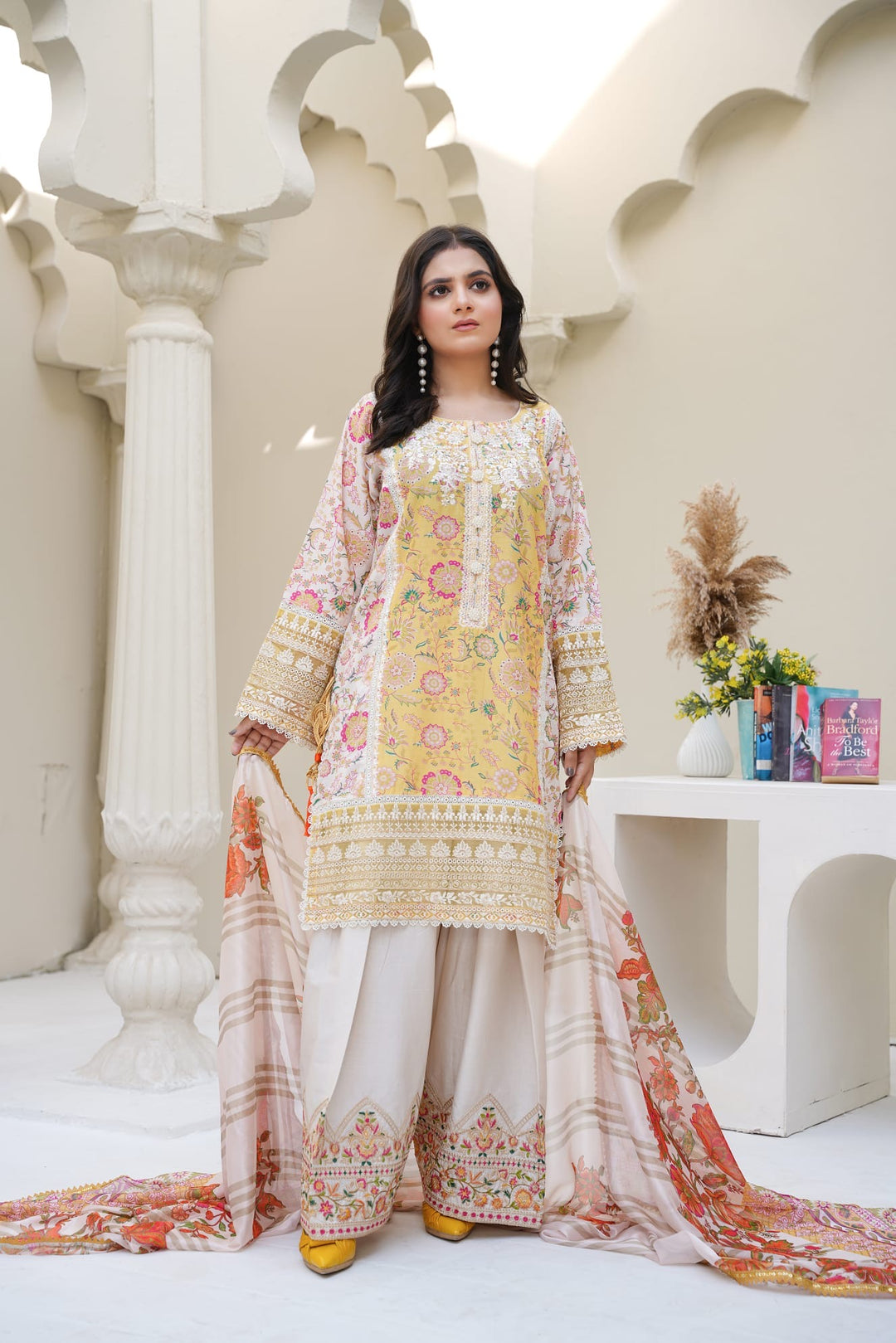 1161A - Embroidered Linen 3 Piece suit