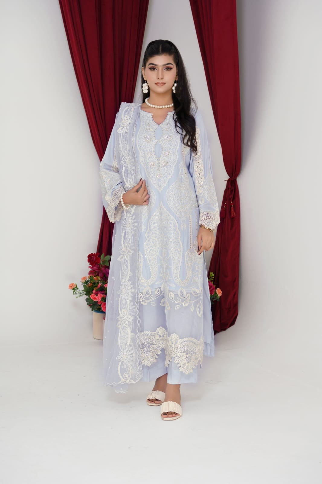 1147A - Embroidered Linen 3 Piece suit