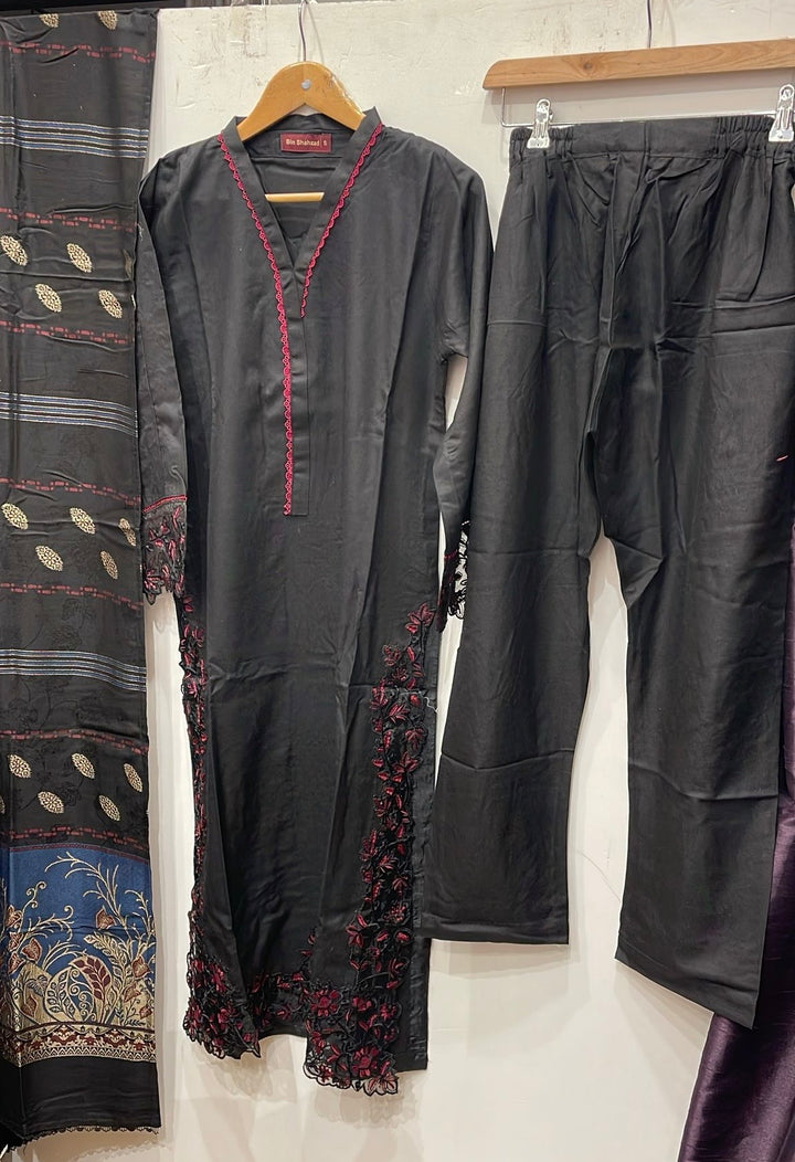 DL03- BLACK DHANAK LINEN EMBROIDERED SUIT