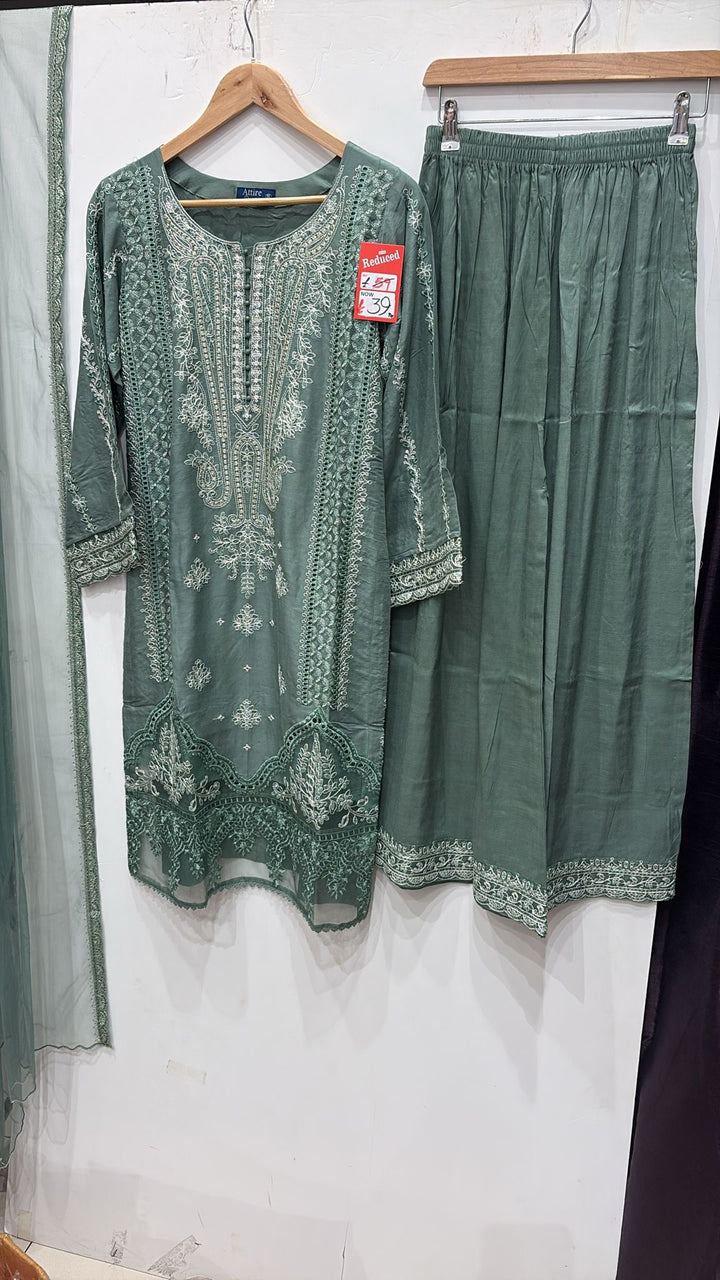 1151D - Embroidered Linen 3 Piece suit