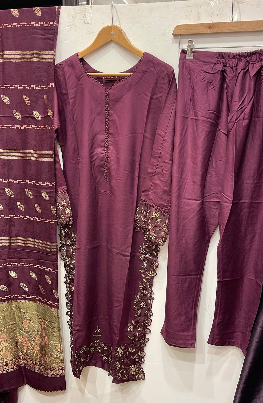DL02- PURPLE DHANAK LINEN EMBROIDERED SUIT