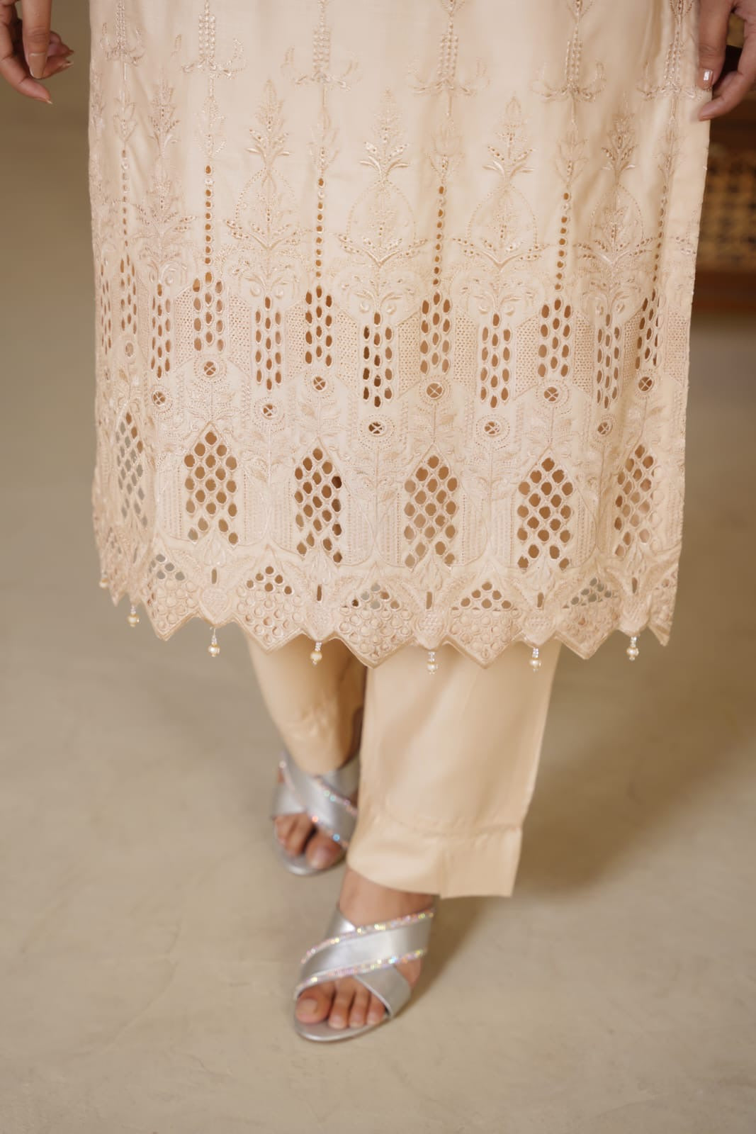 1167E- BEIGE LINEN CHIKANKARI 3 PIECE SUIT