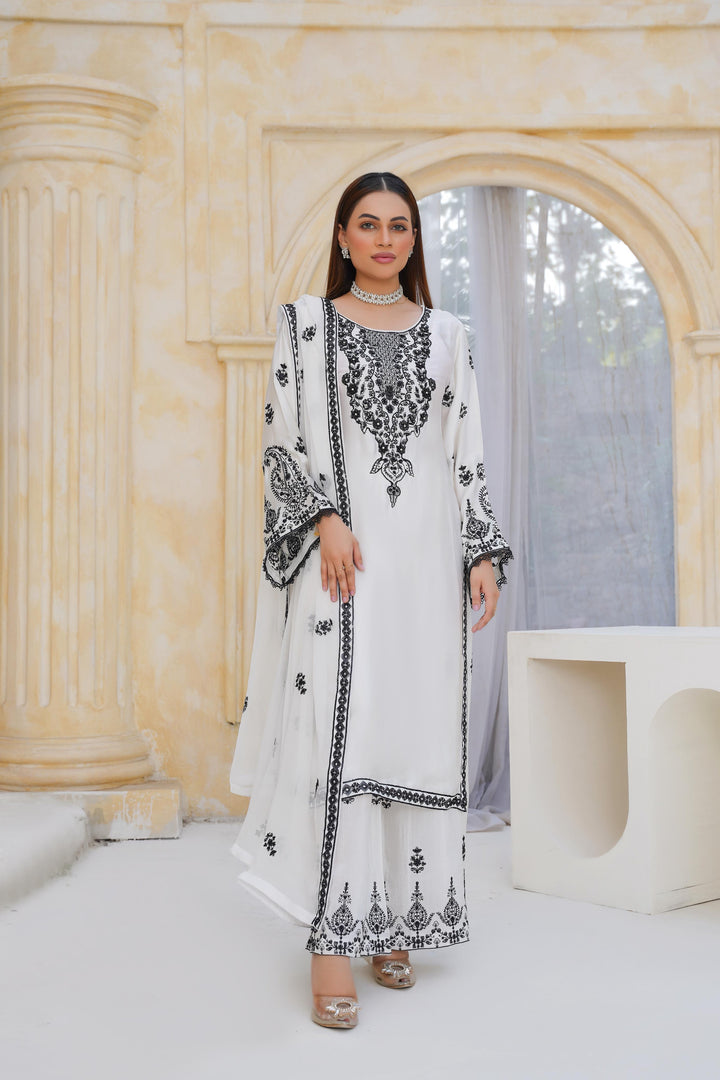 AG19b- AGHA NOOR EMBROIDERED SILK 3 PIECE SUIT